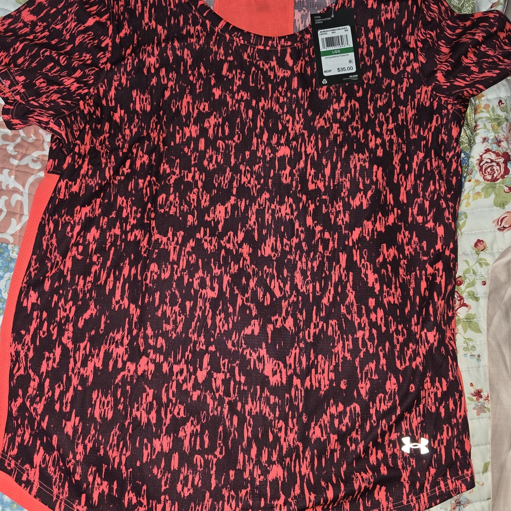 Under Armour Women's Red Patterned Top